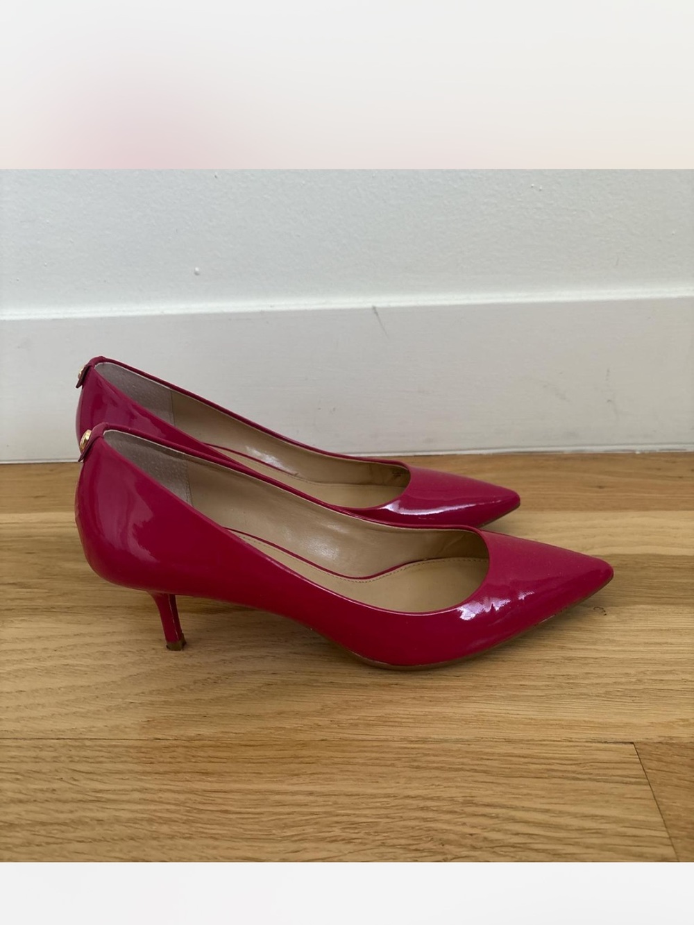 Michael Kors Patent Pointed-Toe Kitten Heels in Hot Pink Size 7.5